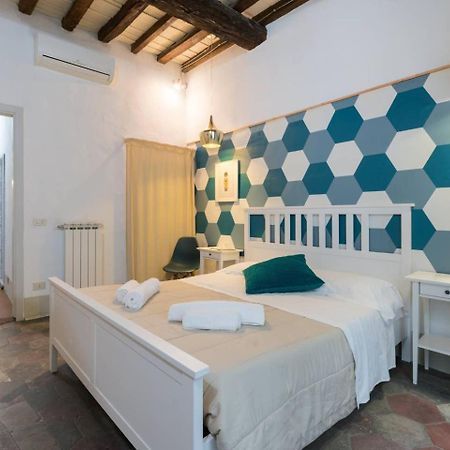 F4 - Santa Croce One Bedroom Flat 2 To 4 Guests Florence Buitenkant foto