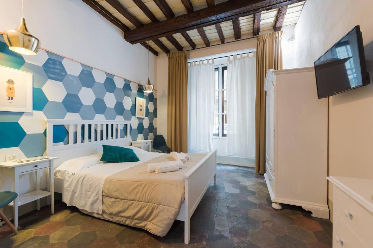 F4 - Santa Croce One Bedroom Flat 2 To 4 Guests Florence Buitenkant foto