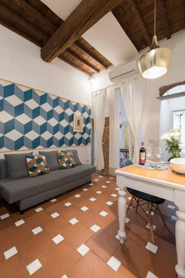 F4 - Santa Croce One Bedroom Flat 2 To 4 Guests Florence Buitenkant foto